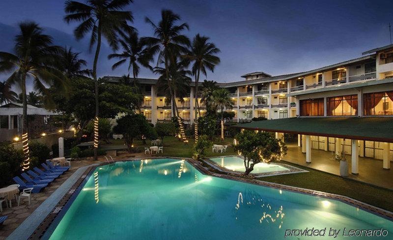 Berjaya Hotel Colombo Dehiwala-Mount Lavinia Buitenkant foto