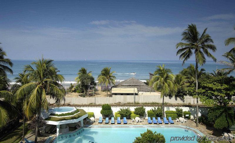 Berjaya Hotel Colombo Dehiwala-Mount Lavinia Buitenkant foto