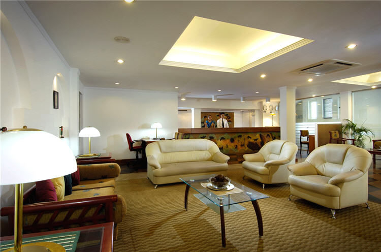 Berjaya Hotel Colombo Dehiwala-Mount Lavinia Buitenkant foto