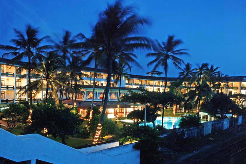 Berjaya Hotel Colombo Dehiwala-Mount Lavinia Buitenkant foto