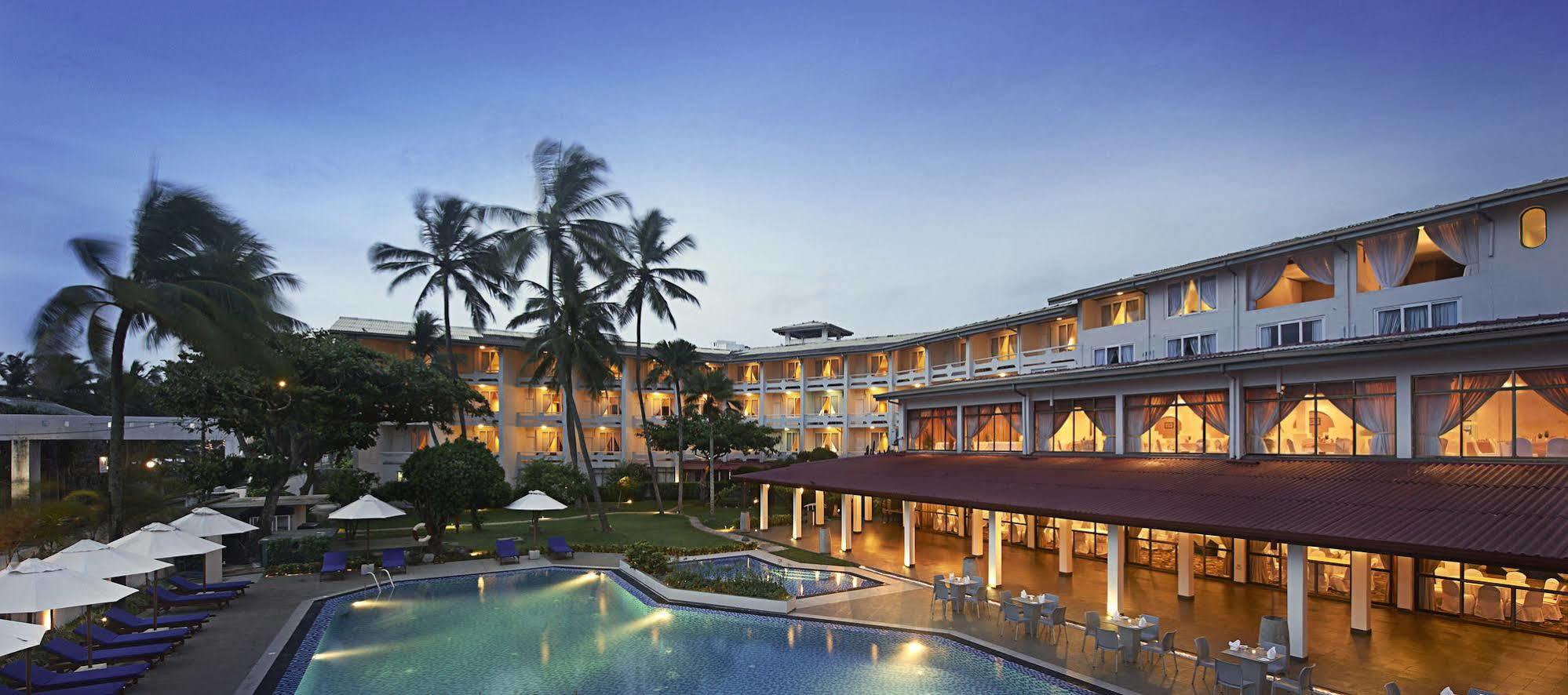 Berjaya Hotel Colombo Dehiwala-Mount Lavinia Buitenkant foto
