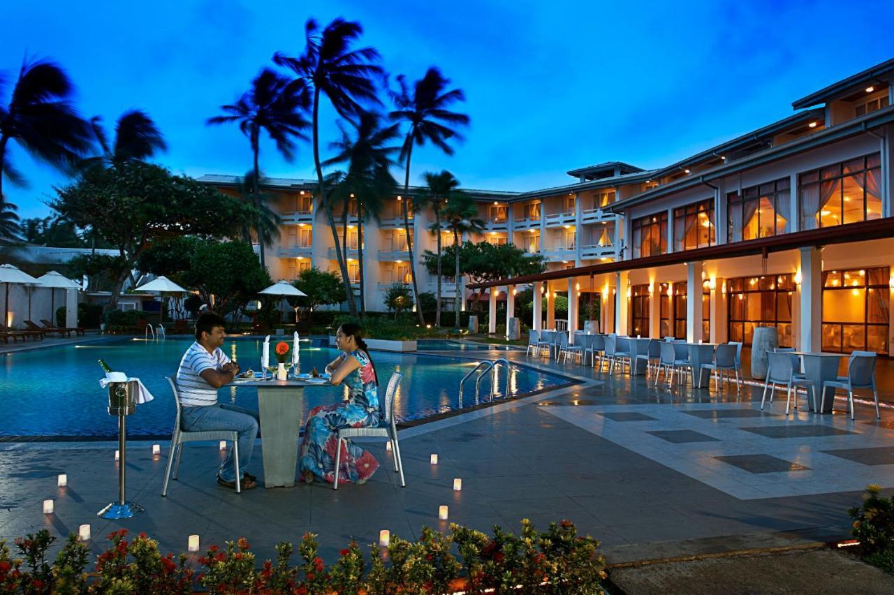 Berjaya Hotel Colombo Dehiwala-Mount Lavinia Buitenkant foto